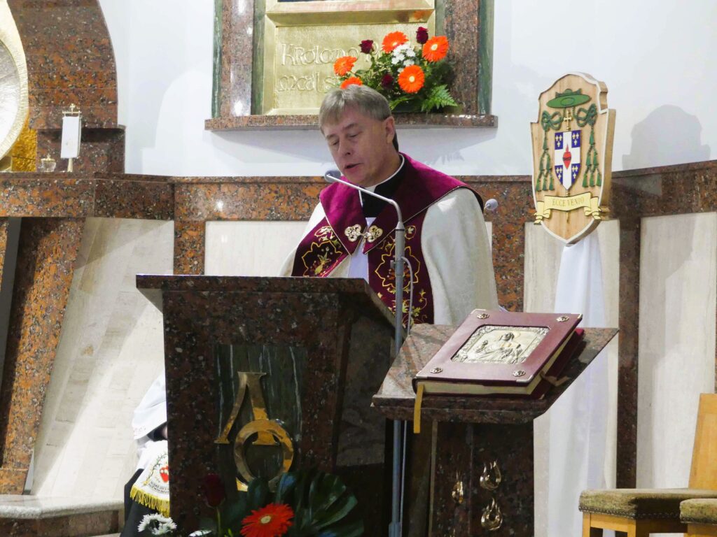 Proboszcz, ks. Lucjan Dyka